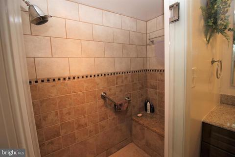 4250 Elsa Ter, Baltimore, MD 21211 photo 25