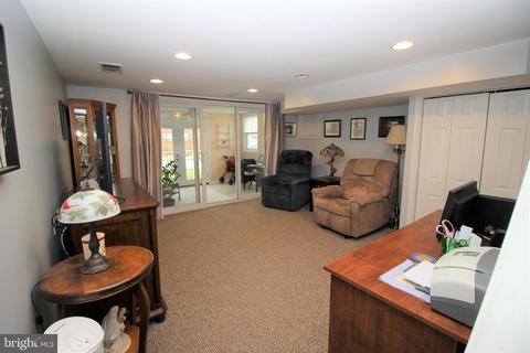 4250 Elsa Ter, Baltimore, MD 21211 photo 17