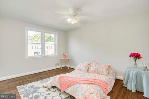 231 E Medwick Garth, Baltimore, MD 21229 photo 27