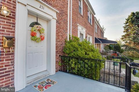 231 E Medwick Garth, Baltimore, MD 21229 photo 4