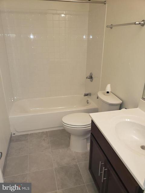 593 Baker St, Baltimore, MD 21217 photo 4