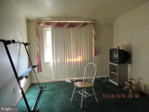 6104 Dunroming Rd, Baltimore, MD 21239 photo 9
