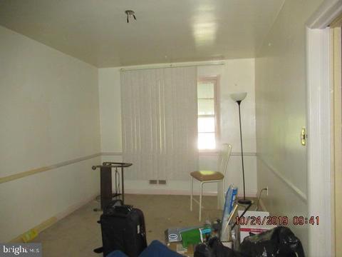 6104 Dunroming Rd, Baltimore, MD 21239 photo 5