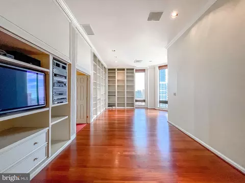 10 E Lee St #2801, Baltimore, MD 21202 photo 37