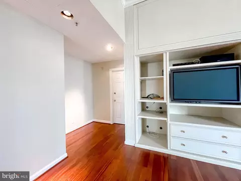 10 E Lee St #2801, Baltimore, MD 21202 photo 34