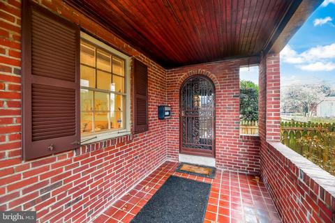 722 E Lake Ave, Baltimore, MD 21212 photo 2