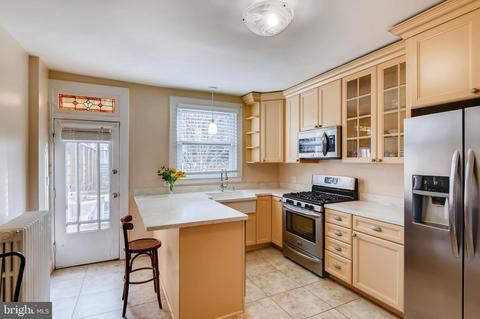 3209 Fleet St, Baltimore, MD 21224 photo 3