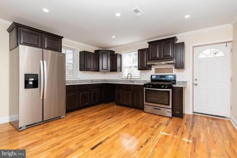 2719 Ellicott Dr, Baltimore, MD 21216 photo 9