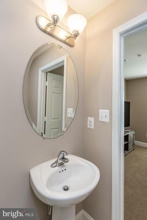 811 Ryan St, Baltimore, MD 21230 photo 9
