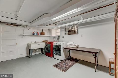 202 Lambeth Rd, Baltimore, MD 21218 photo 66