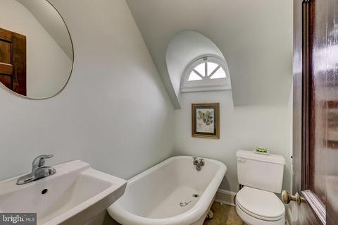 202 Lambeth Rd, Baltimore, MD 21218 photo 64