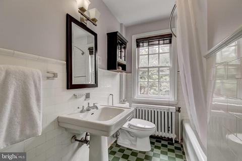 202 Lambeth Rd, Baltimore, MD 21218 photo 54