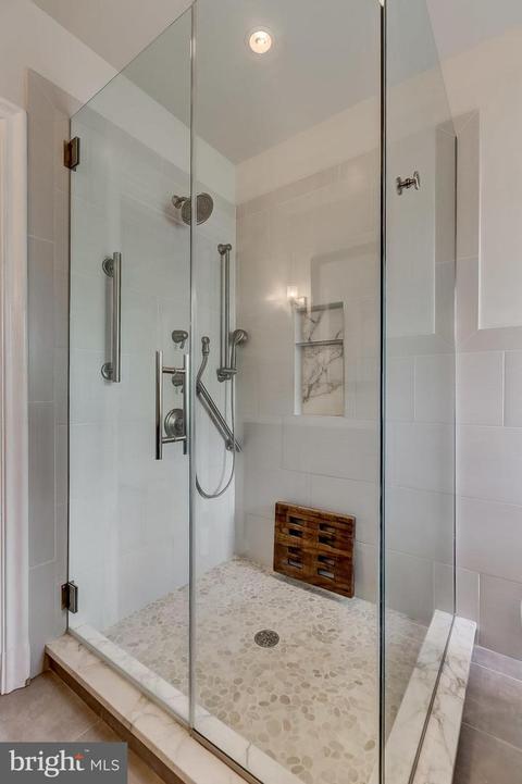 202 Lambeth Rd, Baltimore, MD 21218 photo 48
