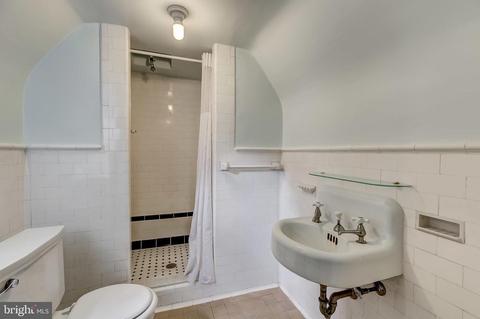 202 Lambeth Rd, Baltimore, MD 21218 photo 61