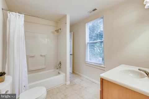 3902 Parkside Dr, Baltimore, MD 21206 photo 18