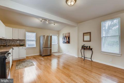3902 Parkside Dr, Baltimore, MD 21206 photo 14
