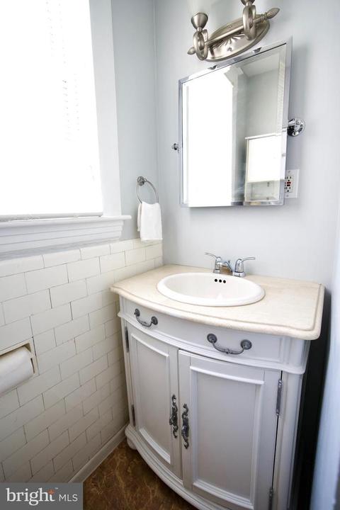 232 Mallow Hill Rd, Baltimore, MD 21229 photo 44