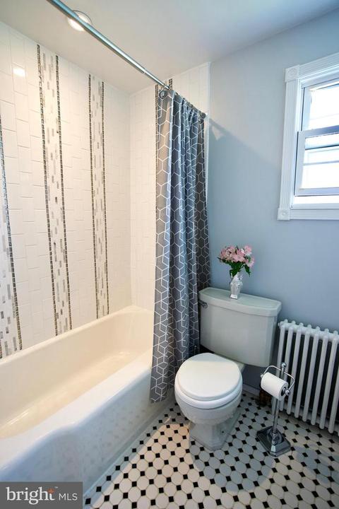 232 Mallow Hill Rd, Baltimore, MD 21229 photo 32