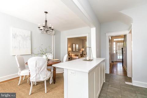 827 W 33rd St, Baltimore, MD 21211 photo 13