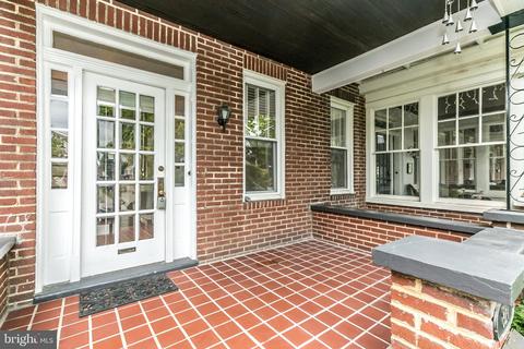 827 W 33rd St, Baltimore, MD 21211 photo 2