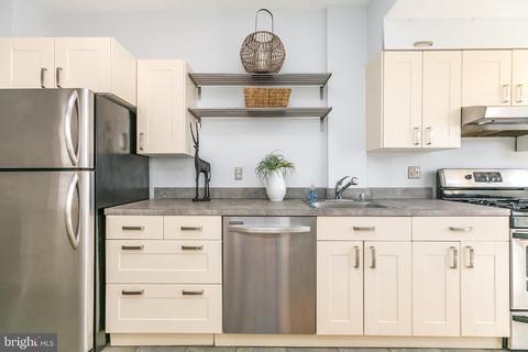 827 W 33rd St, Baltimore, MD 21211 photo 15