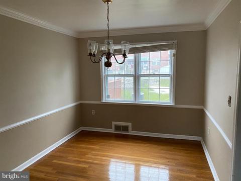 1318 Meridene Dr, Baltimore, MD 21239 photo 3