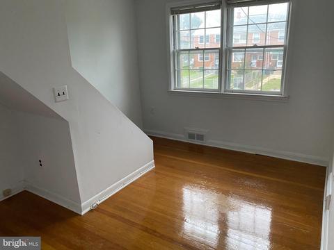 1318 Meridene Dr, Baltimore, MD 21239 photo 9