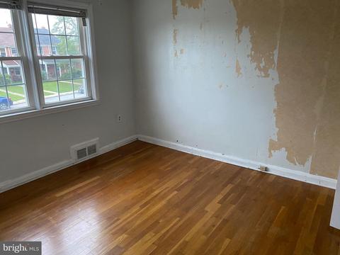 1318 Meridene Dr, Baltimore, MD 21239 photo 6