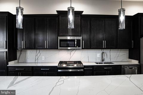 1413 Madison Ave, Baltimore, MD 21217 photo 6