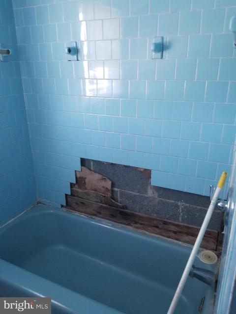 4162 Labyrinth Rd, Baltimore, MD 21215 photo 3