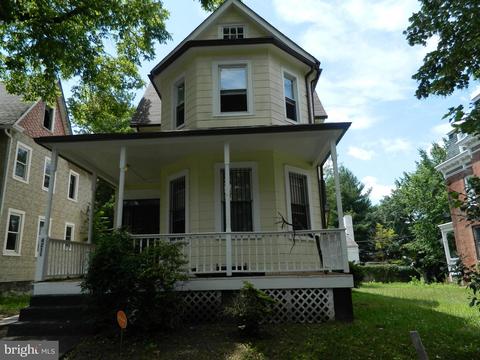4211 Massachusetts Ave, Baltimore, MD 21229 photo 1