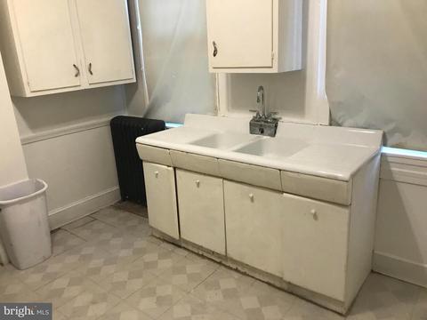 218 S Augusta Ave, Baltimore, MD 21229 photo 19