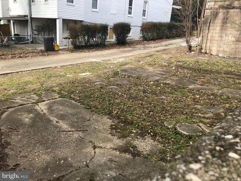 218 S Augusta Ave, Baltimore, MD 21229 photo 6