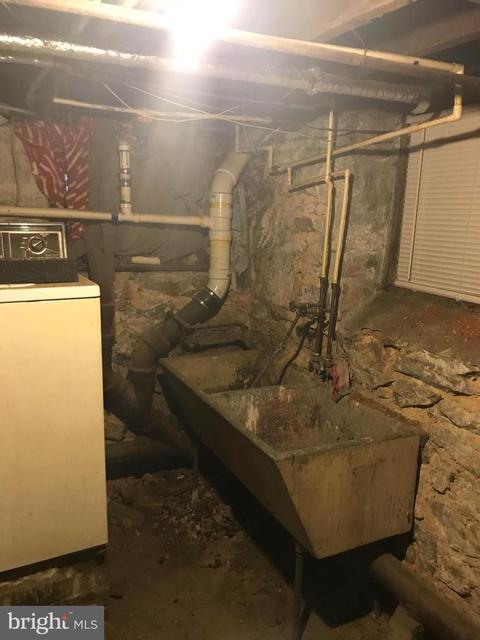 218 S Augusta Ave, Baltimore, MD 21229 photo 22
