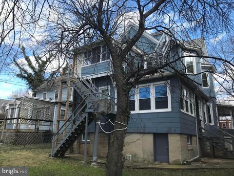 218 S Augusta Ave, Baltimore, MD 21229 photo 4