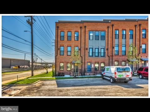 4011 Harmony Ct, Baltimore, MD 21224 photo 2