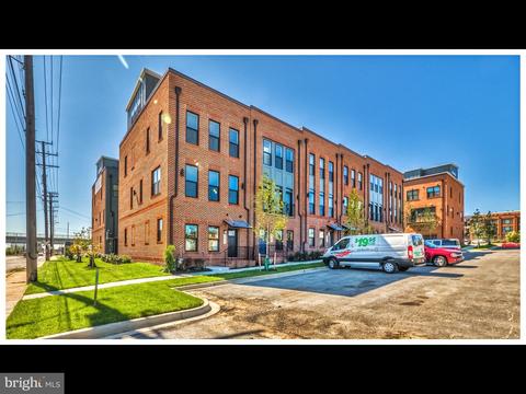 4011 Harmony Ct, Baltimore, MD 21224 photo 1