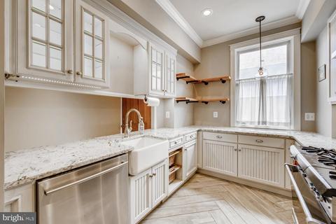 458 E Cross St, Baltimore, MD 21230 photo 7