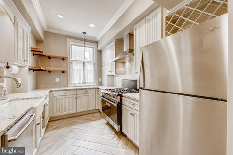 458 E Cross St, Baltimore, MD 21230 photo 5