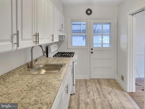 5802 Plumer Ave, Baltimore, MD 21206 photo 7
