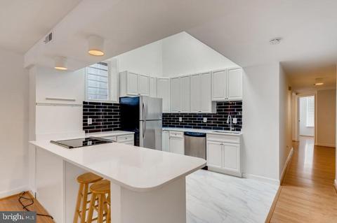 462 E Cross St, Baltimore, MD 21230 photo 25