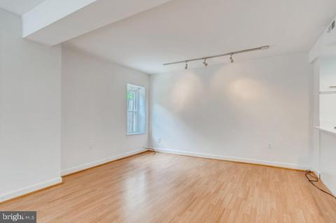 462 E Cross St, Baltimore, MD 21230 photo 20