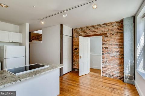 462 E Cross St, Baltimore, MD 21230 photo 8