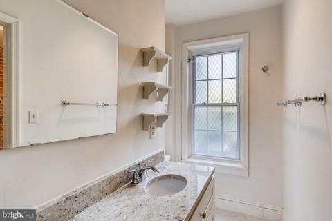 462 E Cross St, Baltimore, MD 21230 photo 14