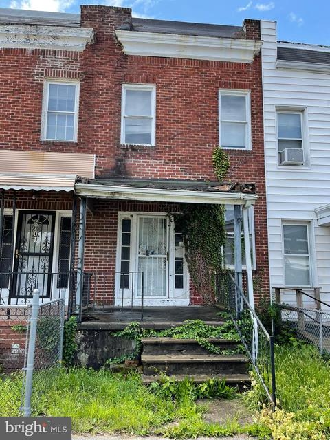 2703 Baker St, Baltimore, MD 21216 photo 1
