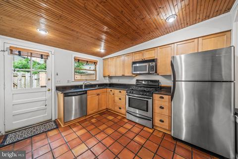 32 E Wheeling St, Baltimore, MD 21230 photo 10