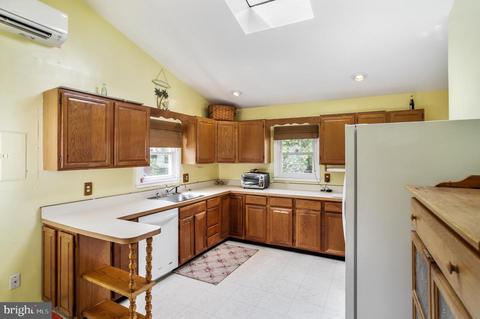 1302 Saint Marks Ave, Baltimore, MD 21230 photo 7