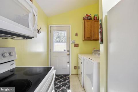 1302 Saint Marks Ave, Baltimore, MD 21230 photo 10