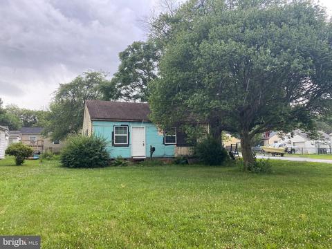 555 Compass Rd, Middle River, MD 21220 photo 1