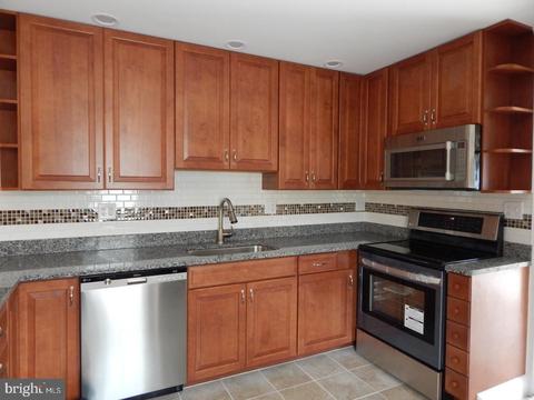 4 Hazel Dr, Middle River, MD 21220 photo 7